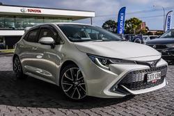 2019 Toyota
                Corolla ZR