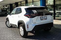2024 Toyota
Yaris Cross GX