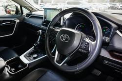 2021 Toyota
RAV4 Cruiser