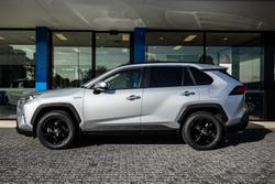2021 Toyota
RAV4 Cruiser
