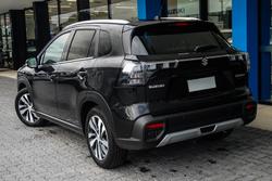 2023 Suzuki
S-Cross ALLGRIP Prestige