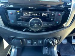 2017 Nissan
Navara ST-X