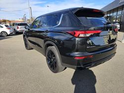 2024 Mitsubishi
Outlander Black Edition