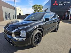 2024 Mitsubishi
Outlander Black Edition