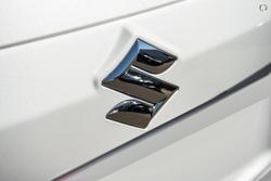 2024 Suzuki
Vitara 2WD