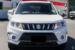2024 Suzuki
Vitara 2WD