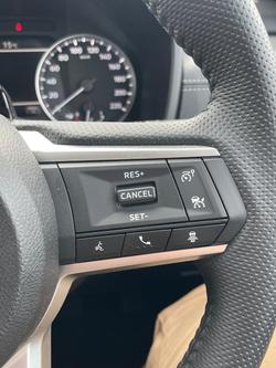 2024 Mitsubishi
Triton GLS