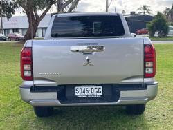 2024 Mitsubishi
Triton GLS