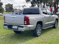 2024 Mitsubishi
Triton GLS