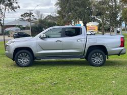2024 Mitsubishi
Triton GLS