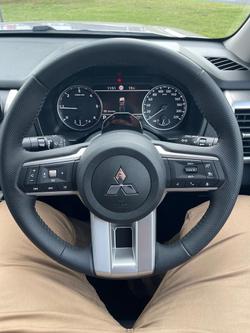 2024 Mitsubishi
Triton GLS