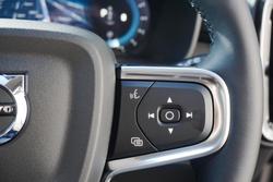 2025 Volvo
XC40 Plus B4