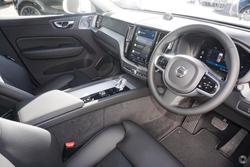 2024 Volvo
XC60 Ultra B5 Bright