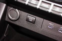 2024 Mitsubishi
Triton GLX+
