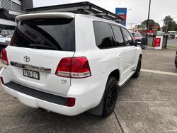 2011 Toyota
                Landcruiser GXL