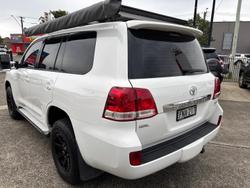 2011 Toyota
                Landcruiser GXL