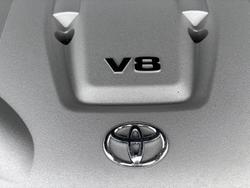 2011 Toyota
                Landcruiser GXL