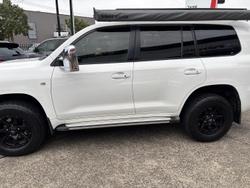 2011 Toyota
                Landcruiser GXL