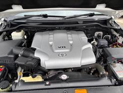 2011 Toyota
                Landcruiser GXL