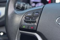 2017 Hyundai
                Tucson Highlander