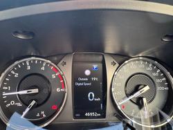 2022 TOYOTA
HILUX SR5 + PREMIUM INTERIOR (4X4)