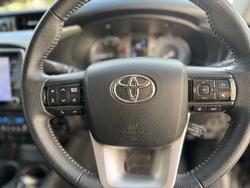 2022 TOYOTA
HILUX SR5 + PREMIUM INTERIOR (4X4)