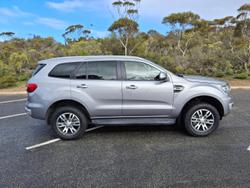 2022 Ford
Everest Trend