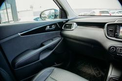 2020 Kia
                Sorento Black Edition