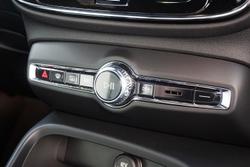 2024 Volvo
XC40 Plus B4