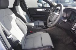 2024 Volvo
XC40 Plus B4