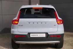 2024 Volvo
XC40 Plus B4