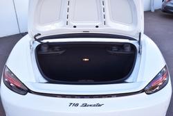 2020 Porsche
718 Boxster