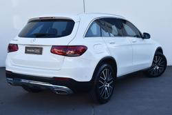 2021 Mercedes-Benz
GLC-Class GLC200