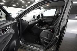 2019 Mazda
CX-3 sTouring