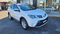 2013 Toyota
RAV4 GXL