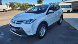 2013 Toyota
RAV4 GXL
