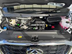 2025 LDV
Deliver 9