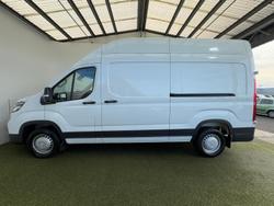 2025 LDV
Deliver 9