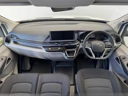 2025 LDV
Deliver 9