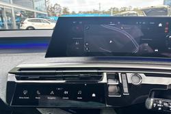 2025 Peugeot 5008 GT Premium Hybrid