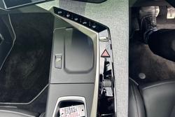 2025 Peugeot 5008 GT Premium Hybrid