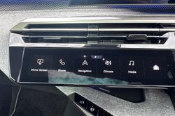 2025 Peugeot 5008 GT Premium Hybrid