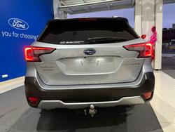 2021 Subaru
Outback AWD Touring