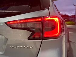 2021 Subaru
Outback AWD Touring