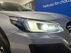 2021 Subaru
Outback AWD Touring
