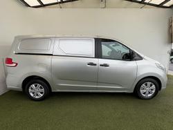 2025 LDV
G10