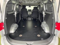 2025 LDV
G10