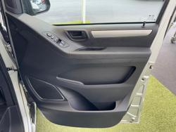2025 LDV
G10