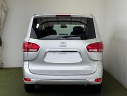 2025 LDV
G10