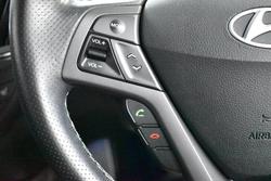 2015 Hyundai
Veloster SR Turbo +